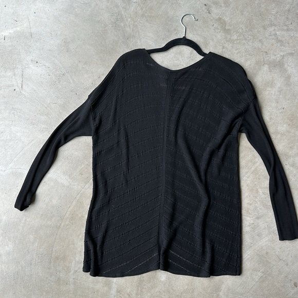 EILEEN FISHER long sleeve black lightweight sweater - Picture 6 of 6